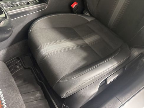 Used 2022 Honda Civic Sport image 9