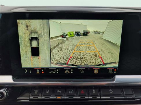 Used 2024 GMC Sierra 2500 SLT w/ SLT Premium Package image 13