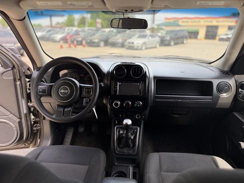 Used 2015 Jeep Patriot Sport FWD image 19