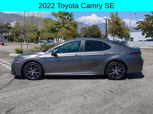 Used 2022 Toyota Camry SE w/ Carpet Mat Package (TMS) FWD image 3