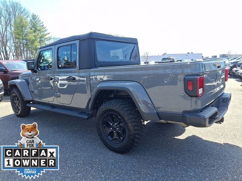 Used 2022 Jeep Gladiator Willys image 4