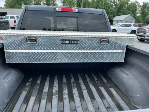 Used 2019 RAM 1500 Laramie AWD/4WD image 27