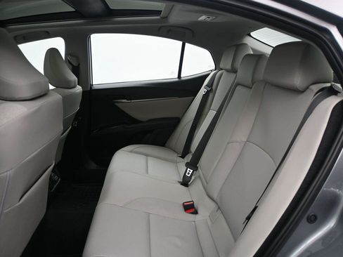 Used 2025 Toyota Camry XLE w/ Premium Plus Package AWD/4WD image 10
