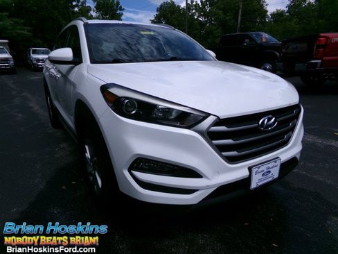 Used 2017 Hyundai Tucson SE w/ SE Popular Package 02 AWD/4WD image 1