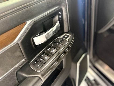 Used 2022 RAM 3500 Laramie AWD/4WD image 12