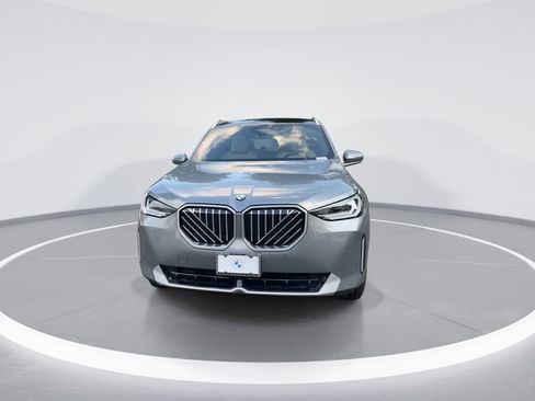 New 2025 BMW X3 xDrive30i w/ Convenience Package image 3