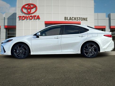 Certified 2025 Toyota Camry XSE image 6