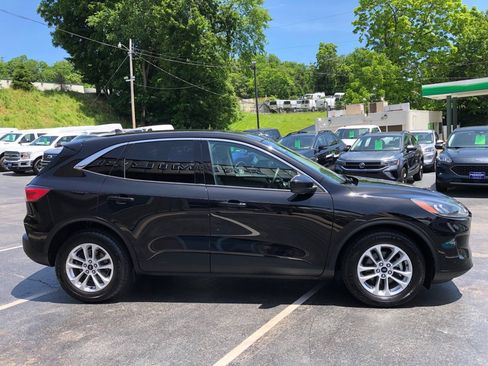 Used 2021 Ford Escape SE FWD image 7