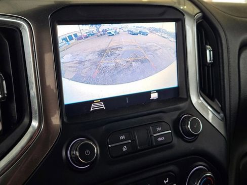 Used 2020 Chevrolet Silverado 1500 RST w/ RST Value Package image 9