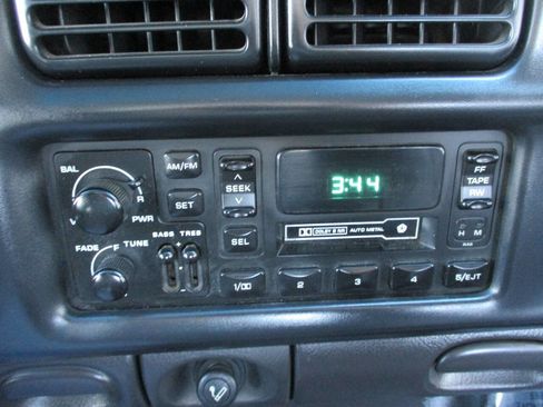 Used 2000 Dodge Ram 2500 Truck 2WD Regular Cab image 29