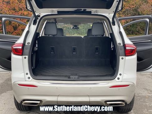 Used 2021 Buick Enclave Premium image 39