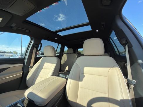 Used 2026 Buick Enclave Preferred w/ Power Package AWD/4WD image 11