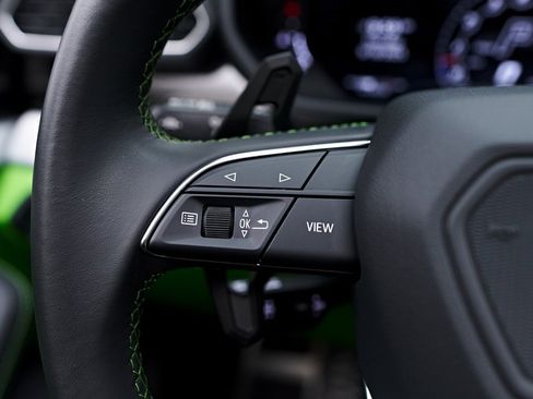 Used 2022 Lamborghini Urus image 64