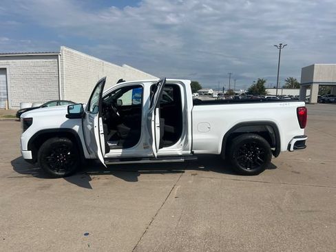 Used 2023 GMC Sierra 1500 Elevation AWD/4WD image 4