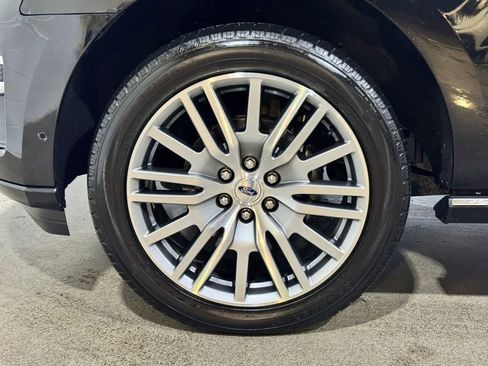 Used 2022 Ford Expedition Max Platinum image 8