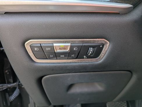 Used 2021 BMW X7 xDrive40i w/ Parking Assistance Package AWD/4WD image 12