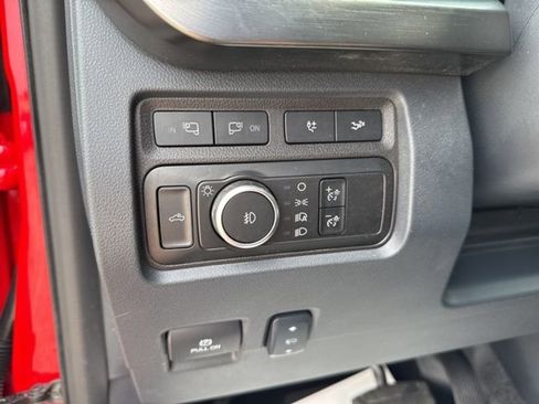 Used 2024 Ford F250 Lariat w/ Chrome Package image 17