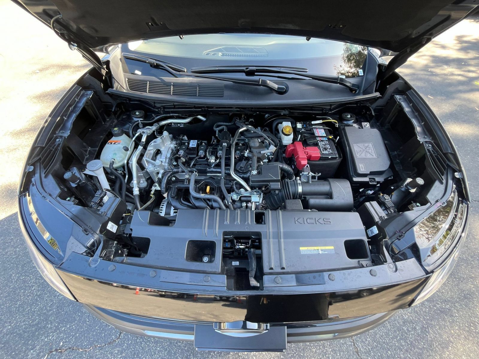 Used 2026 Nissan Kicks SR AWD/4WD image 30