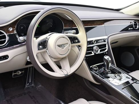 New 2026 Bentley Flying Spur Plug-In Hybrid image 11
