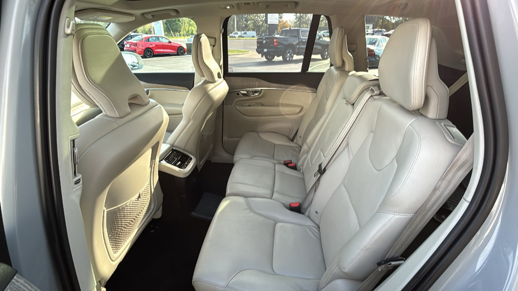 Certified 2024 Volvo XC90 T8 Plus w/ Protection Package AWD/4WD image 10