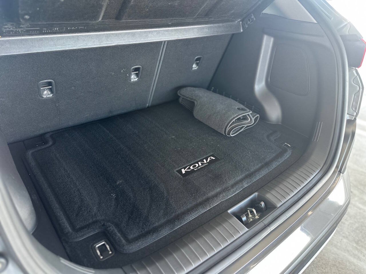 Used 2020 Hyundai Kona Ultimate w/ Cargo Package FWD image 22