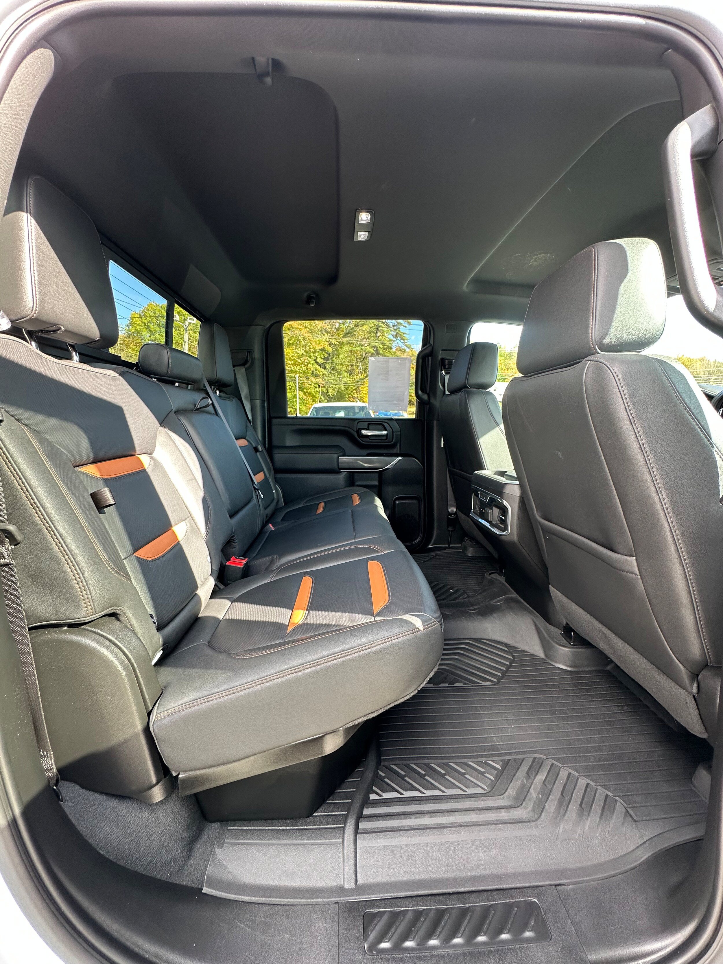 Used 2023 GMC Sierra 2500 AT4 w/ AT4 Preferred Package AWD/4WD image 28