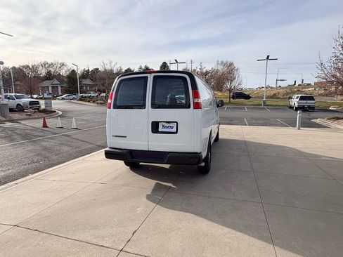 Used 2021 Chevrolet Express 2500 Extended w/ Driver Convenience Package image 5