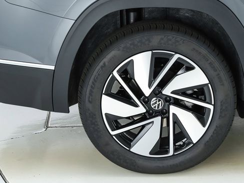 New 2026 Volkswagen Atlas SEL AWD/4WD image 13