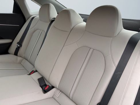 Certified 2025 Hyundai Sonata SE image 15