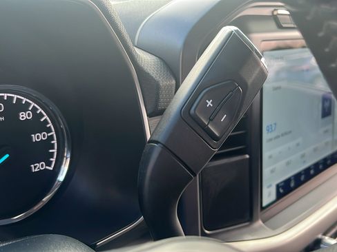 Used 2022 Ford F150 XLT w/ Equipment Group 302A High image 18