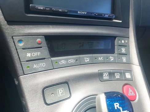 Used 2012 Toyota Prius Two FWD image 13