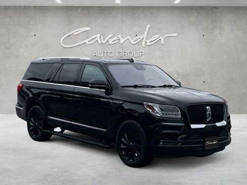 Used 2020 Lincoln Navigator L Reserve w/ Equipment Group 208A Reserve image 2