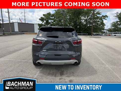 Used 2022 Chevrolet Blazer LT FWD image 4