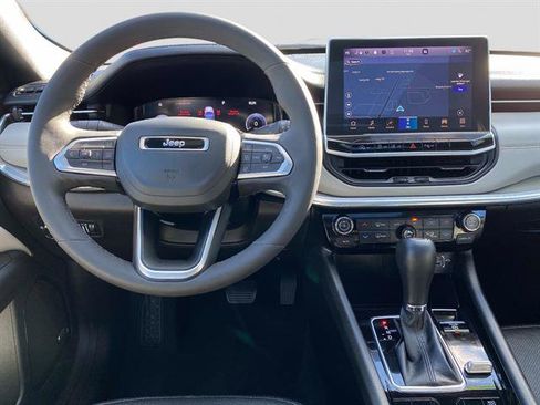 Used 2023 Jeep Compass Limited w/ Elite Group image 11