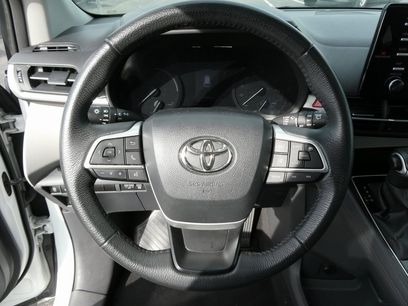 Used 2023 Toyota Sienna XLE