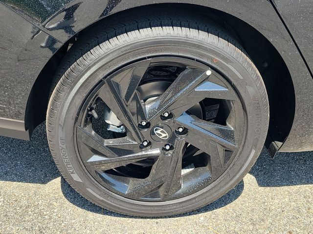 New 2026 Hyundai Elantra Sport FWD image 28