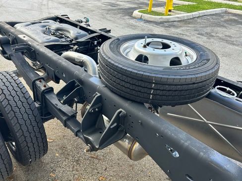 New 2025 RAM 5500 Tradesman image 31