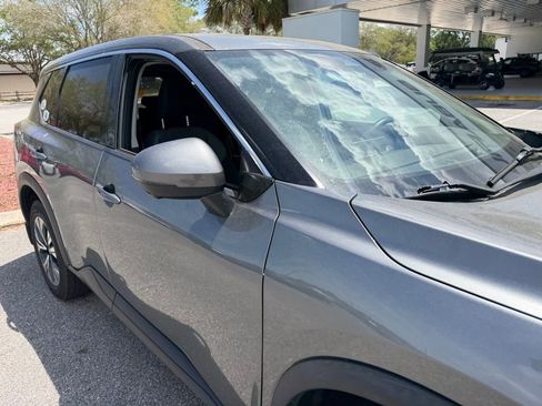 Used 2021 Nissan Rogue SV image 15