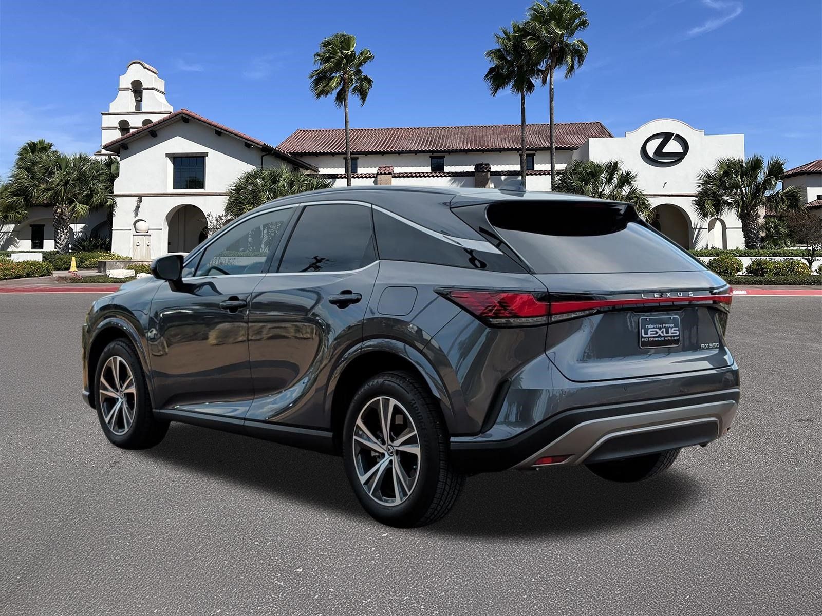 Used 2025 Lexus RX 350 Premium w/ Accessory Package (Z1) FWD image 4