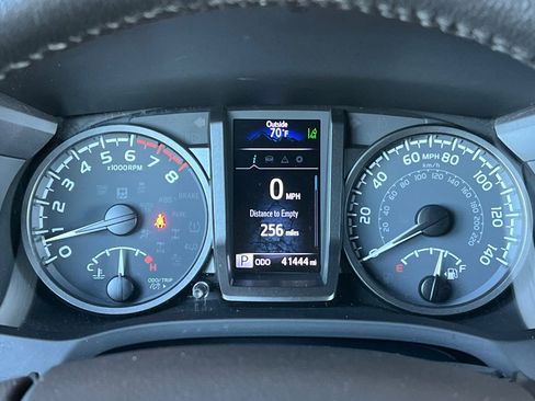 Certified 2023 Toyota Tacoma TRD Off-Road image 30