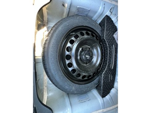 Used 2024 Chevrolet Malibu LT image 16