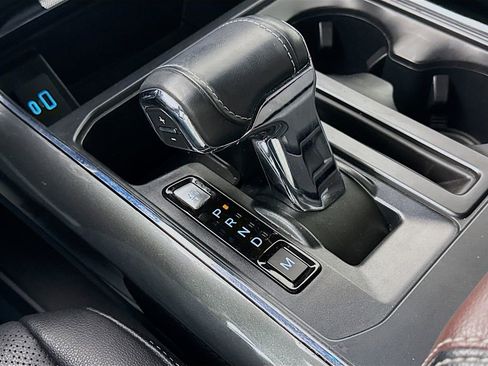 Used 2022 Ford F150 Lariat image 19