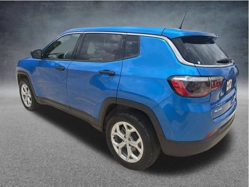 Used 2024 Jeep Compass Sport AWD/4WD image 6