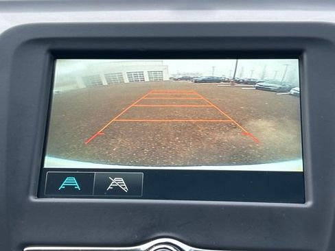 Used 2018 Chevrolet Equinox LT image 22