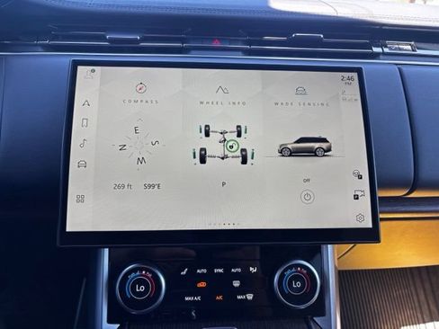 Used 2023 Land Rover Range Rover SE AWD/4WD image 12