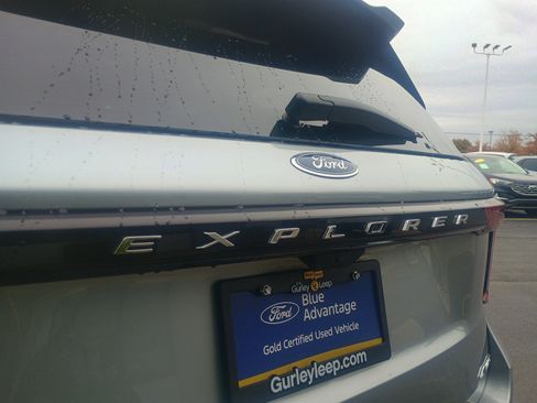 Certified 2025 Ford Explorer Active image 8