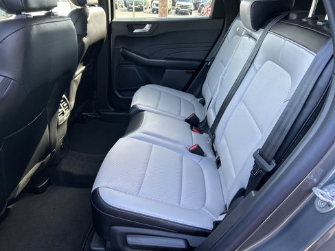 New 2025 Ford Escape SE image 23
