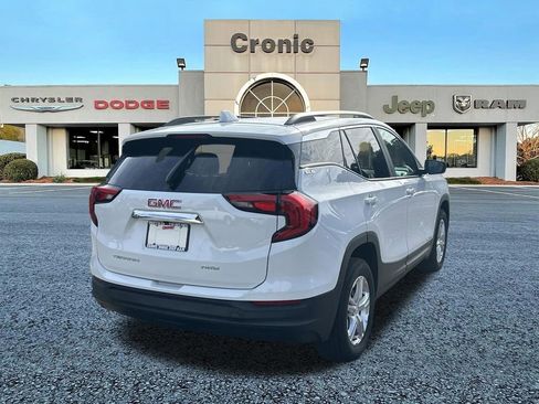 Used 2021 GMC Terrain SLE w/ Driver Convenience Package AWD/4WD image 3