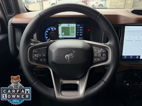 Used 2024 Ford Bronco Outer Banks image 13