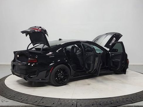 Used 2023 Dodge Charger SRT Hellcat w/ Harman/Kardon Audio Group RWD image 15